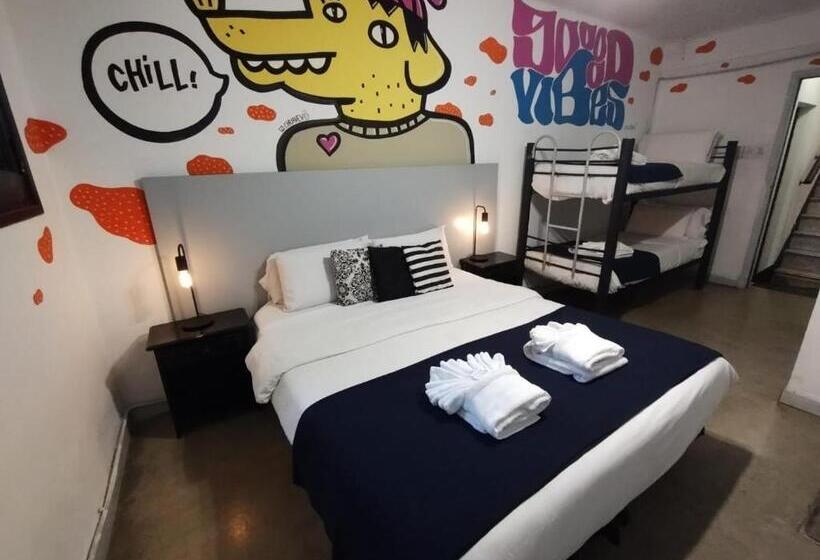 اتاق استاندارد چهار تخته, Art Factory Soho