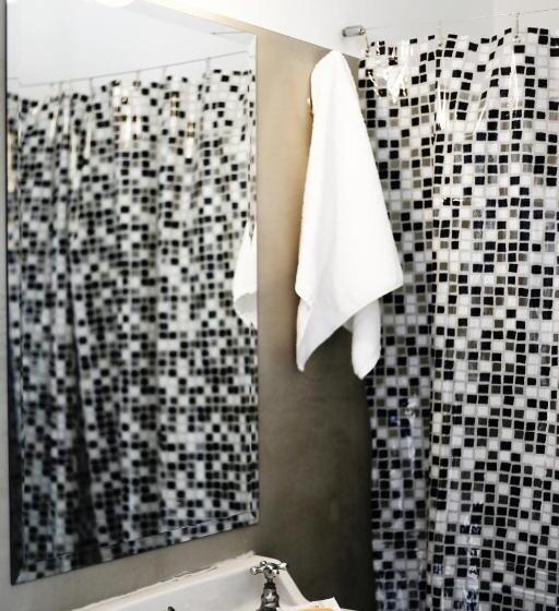 اتاق استاندارد چهار تخته, Art Factory Soho