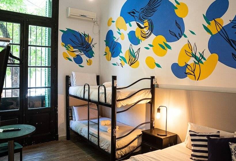 اتاق استاندارد چهار تخته, Art Factory Soho