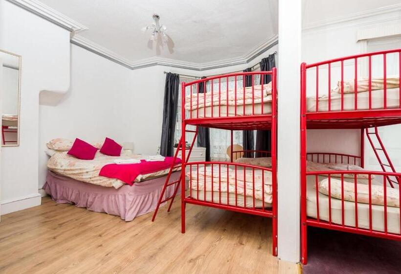 غرفة عائلية, Uk Travel & Hospitality Ltd Ta Canberra