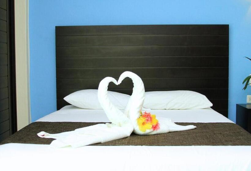 اتاق لوکس با بالکن, Angelo S