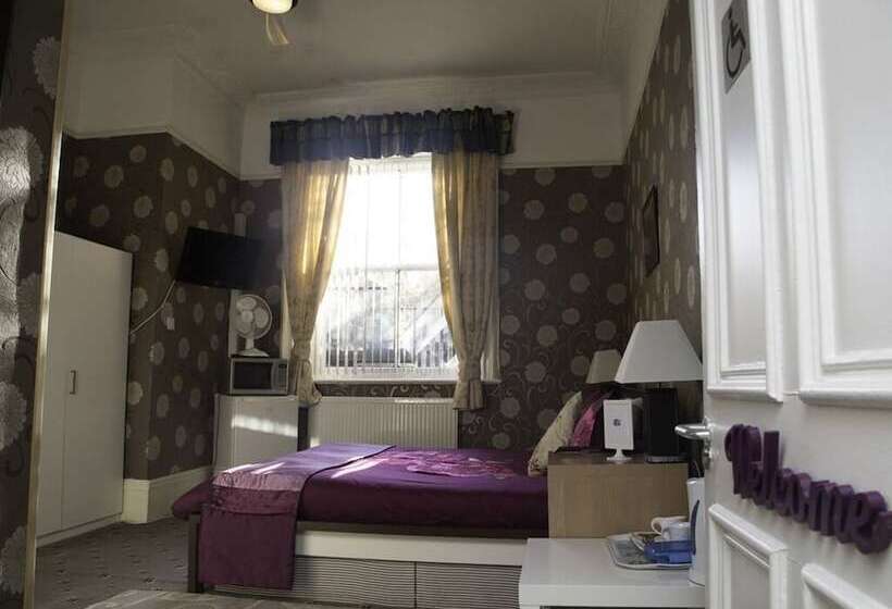 Номер Deluxe, Ashfield