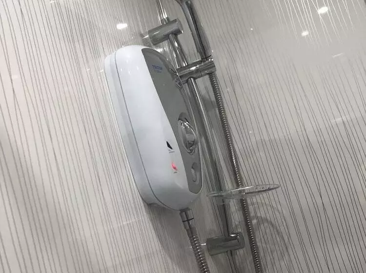 スタンダード４人部屋, Ashfield