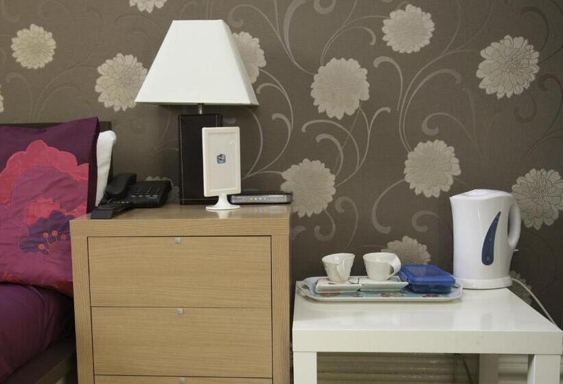 Номер Deluxe, Ashfield