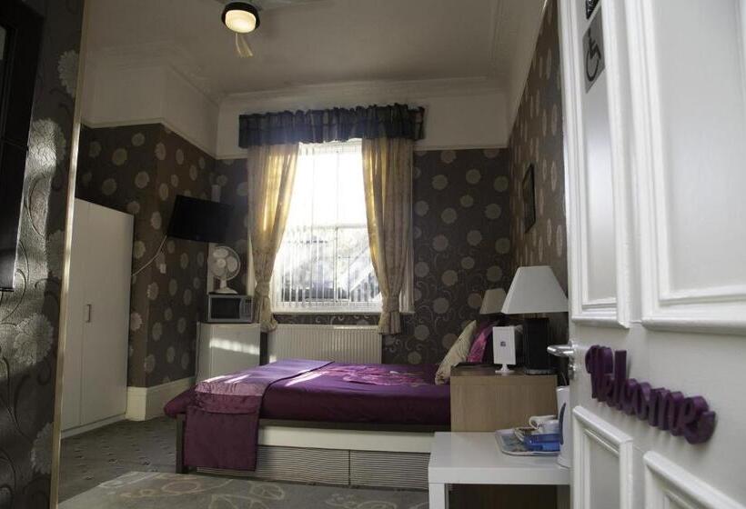 Номер Deluxe, Ashfield