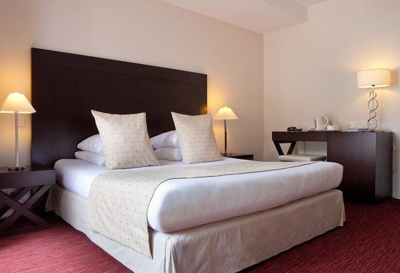 חדר סופריור, Burgevin