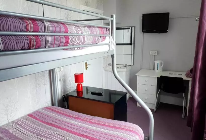 Standard Triple Room Shared Bathroom