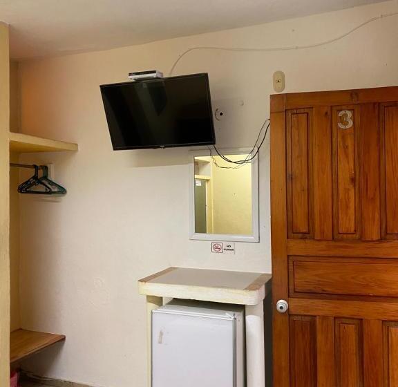 חדר בסיסי, Hortencia