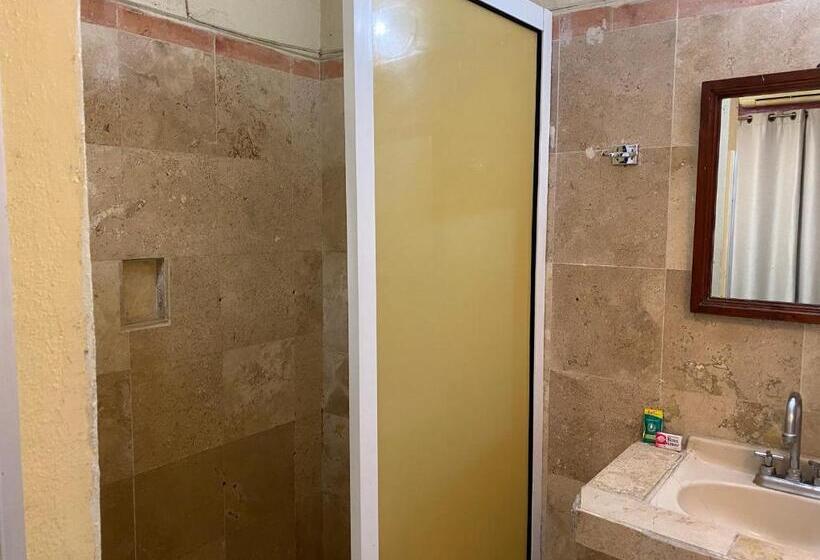 חדר בסיסי, Hortencia