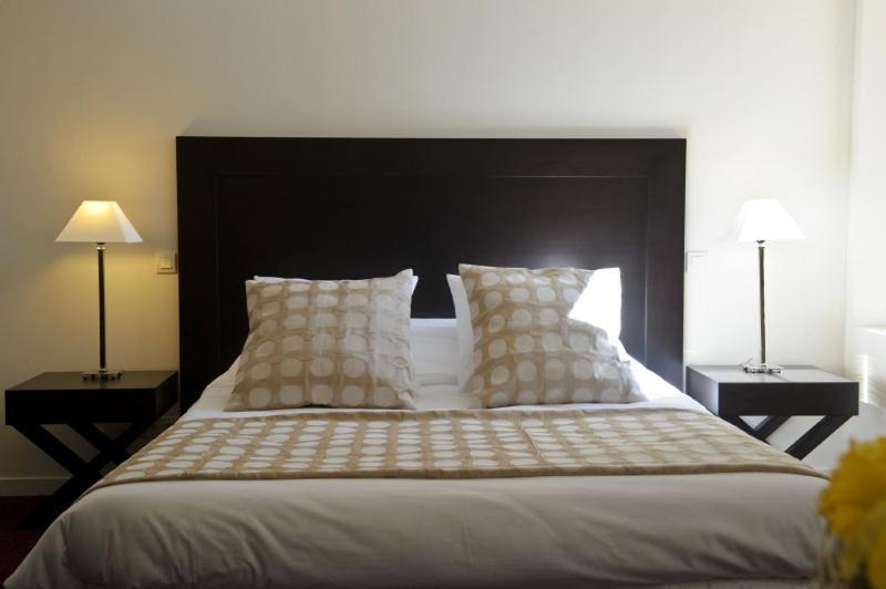 חדר סטנדרט, Burgevin