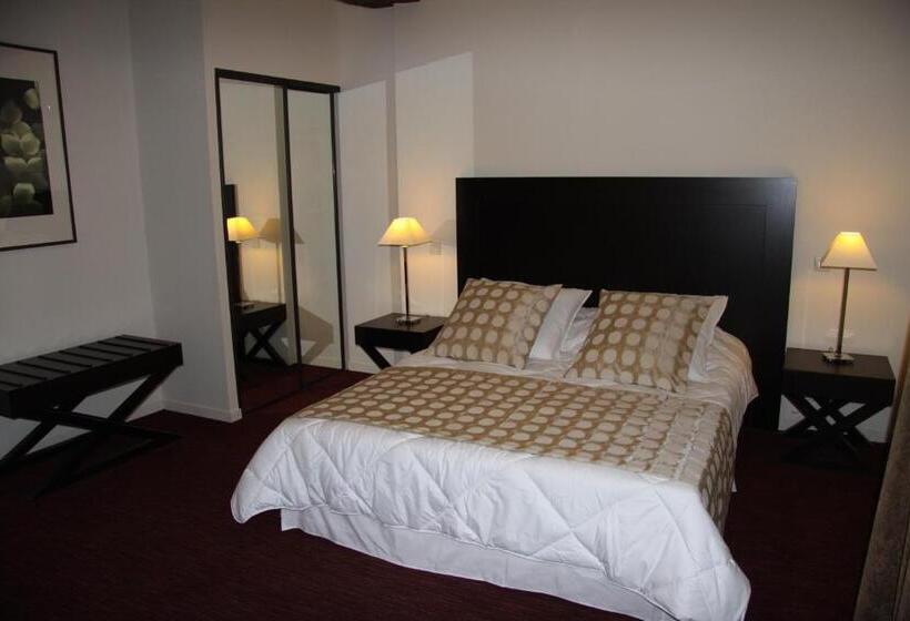 חדר סופריור, Burgevin