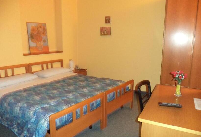 スタンダードルーム, Il Nibbio