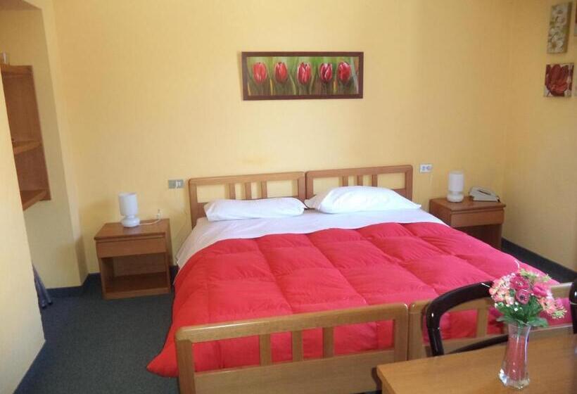 スタンダードルーム, Il Nibbio