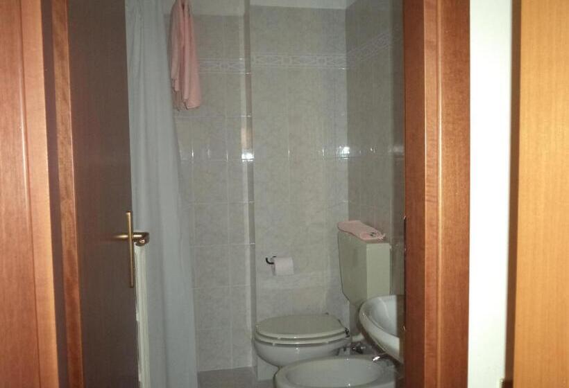 スタンダードトリプルルーム, Il Nibbio