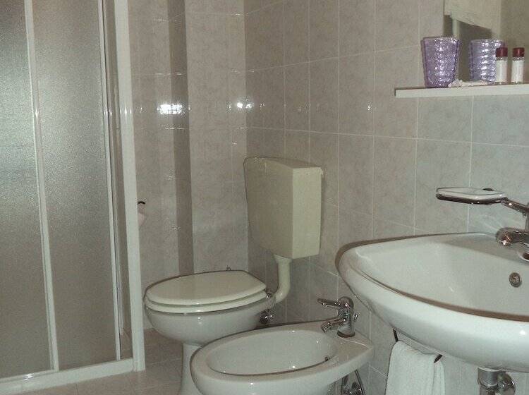 スタンダードルーム, Il Nibbio