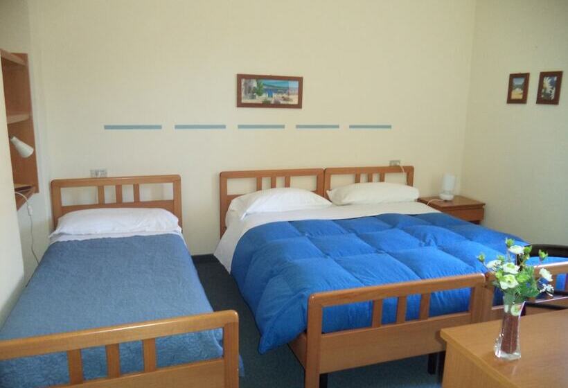 スタンダードトリプルルーム, Il Nibbio