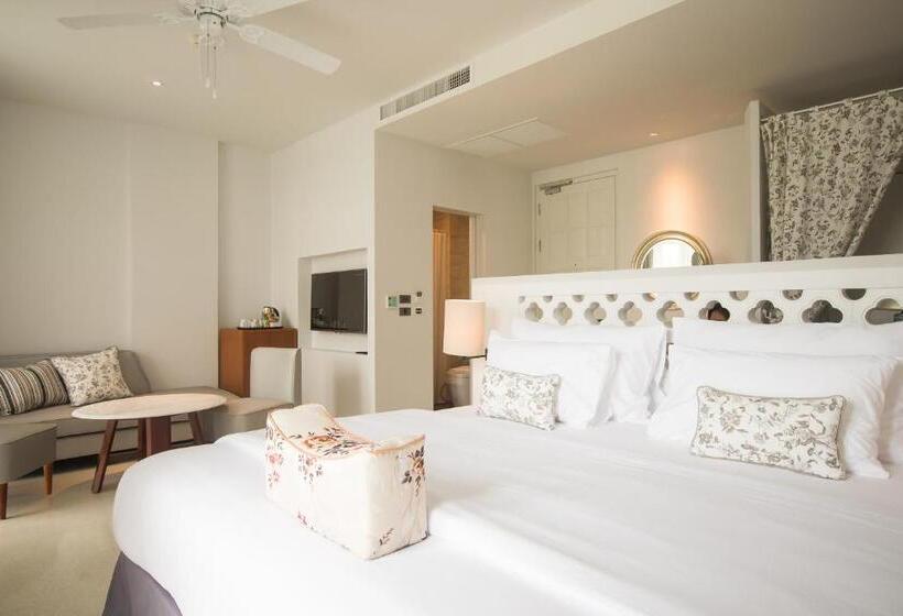 주니어 스위트, Little Nyonya