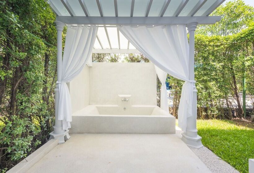 테라스 주니어 스위트, Little Nyonya