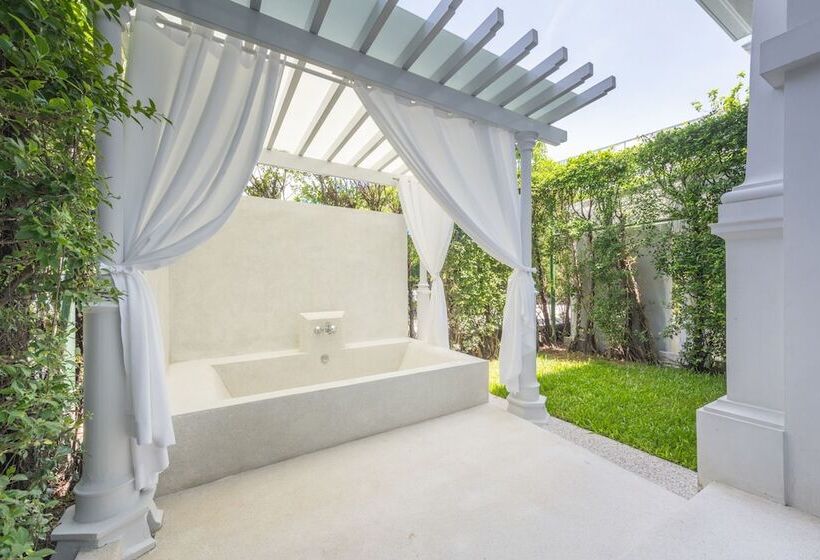 테라스 주니어 스위트, Little Nyonya