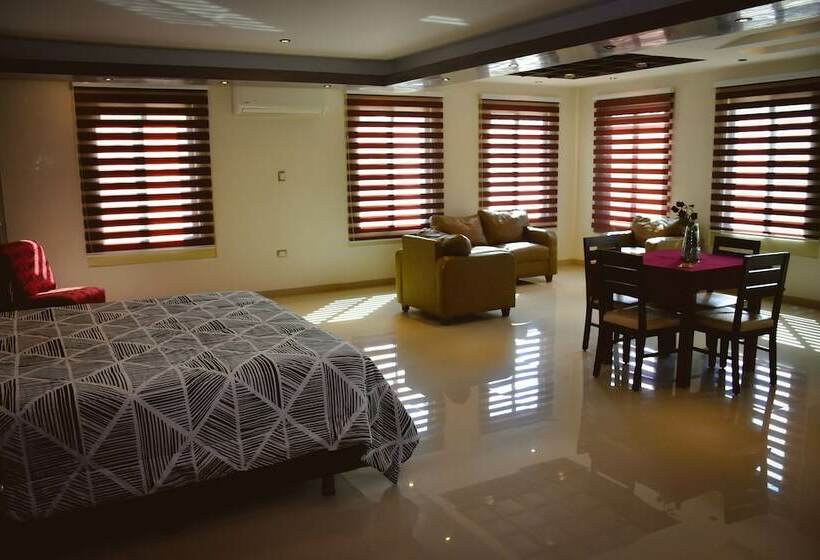 デラックスルーム, Los Cedros Uayamon