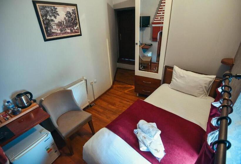 标准单人间, Taşhan