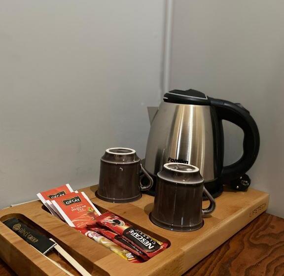 标准三人间, Taşhan