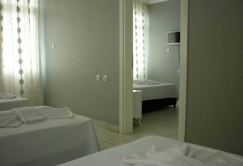 Номер Стандарт с Балконом, The Green Valley