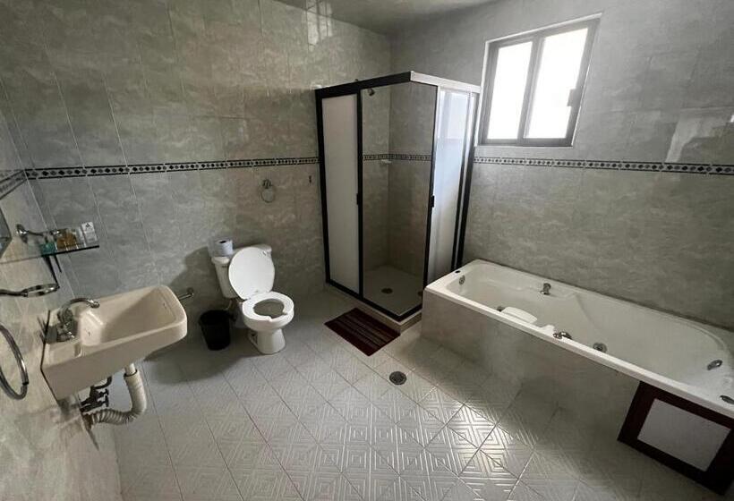 סוויטה, Tres Flores