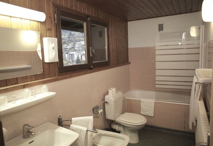 غرفة كلاسيكية, Val D Este