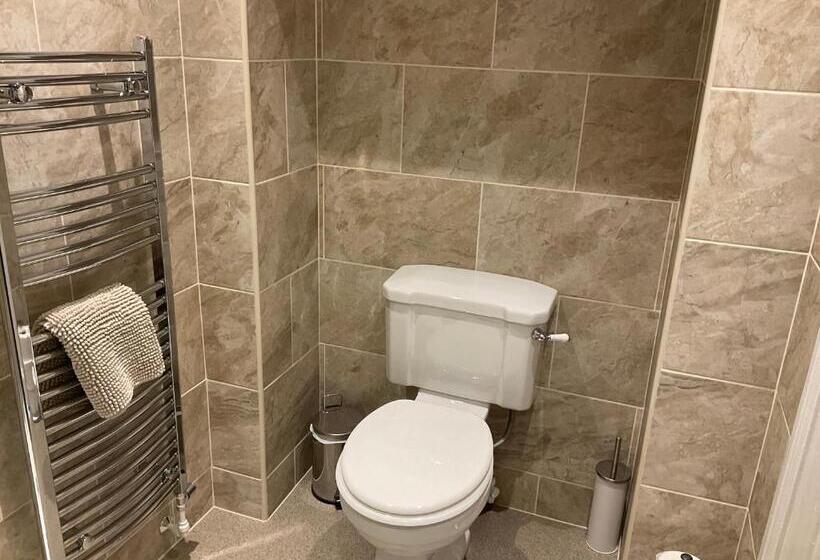 חדר סטנדרט עם מיטת קינג, Glenora Guest House