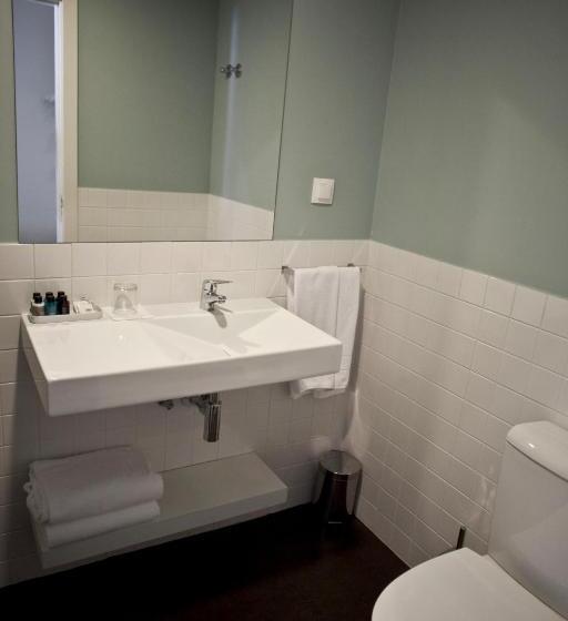 اتاق استاندارد, The Art Inn Lisbon