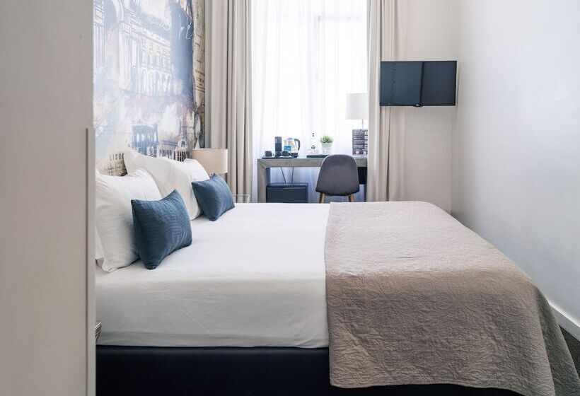 اتاق خانوادگی, The Art Inn Lisbon