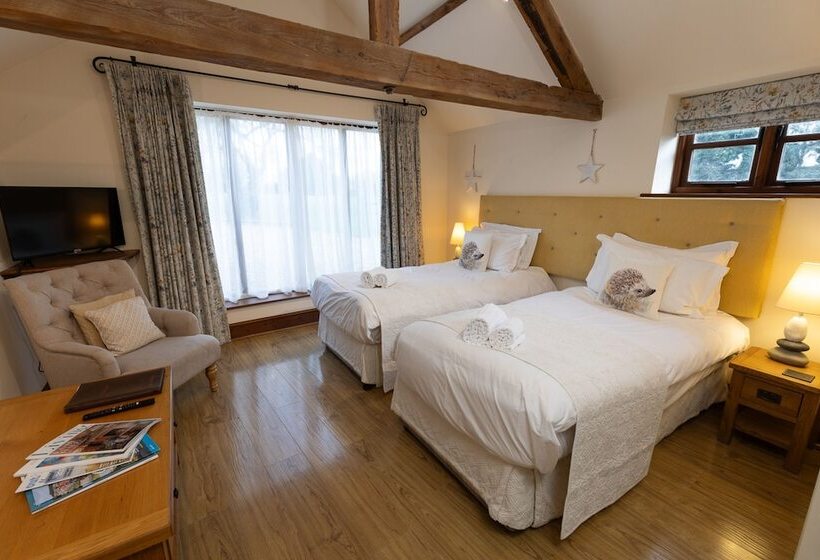 スタンダードルーム, Brickfields Farm