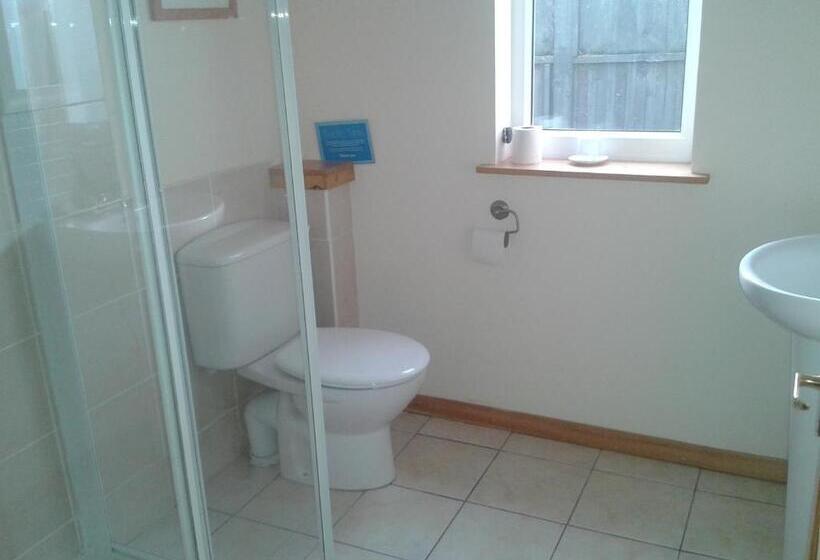 غرفة ديلوكس, Ornum House