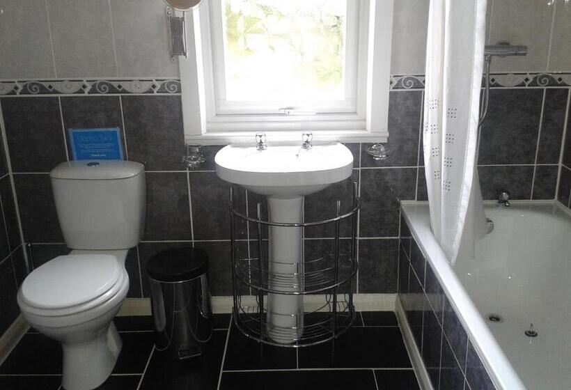 غرفة قياسية, Ornum House