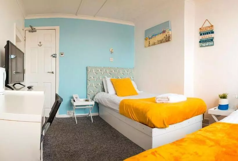 バス共有のスタンダードルーム, The Chedburgh Guest House