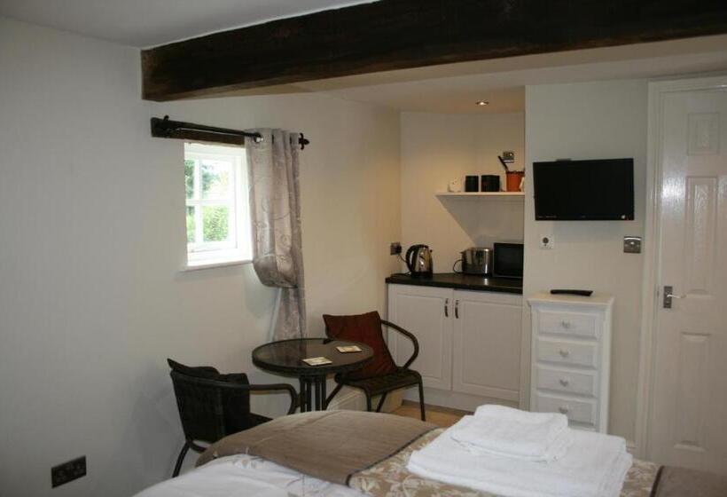 Studio Standard, The Manor Guest House