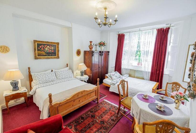 舒适三人间, Dawson Place, Juliette's Bed And Breakfast