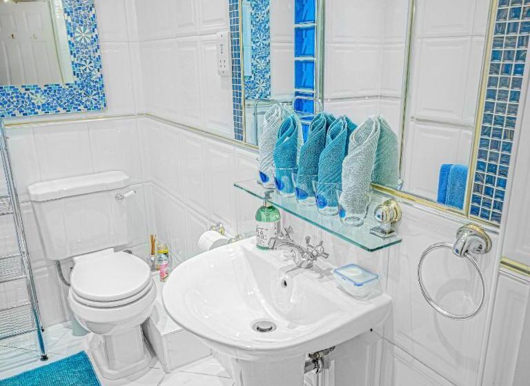 家庭间, Dawson Place, Juliette's Bed And Breakfast