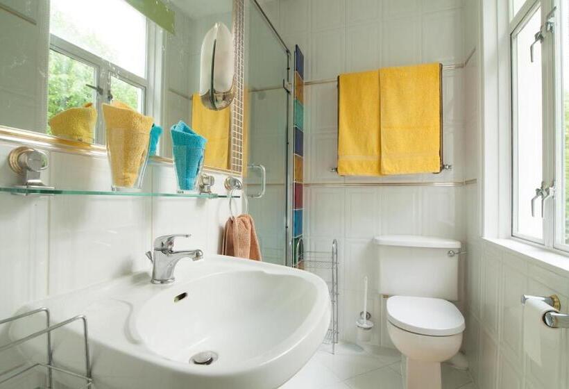 三人经典房间, Dawson Place, Juliette's Bed And Breakfast