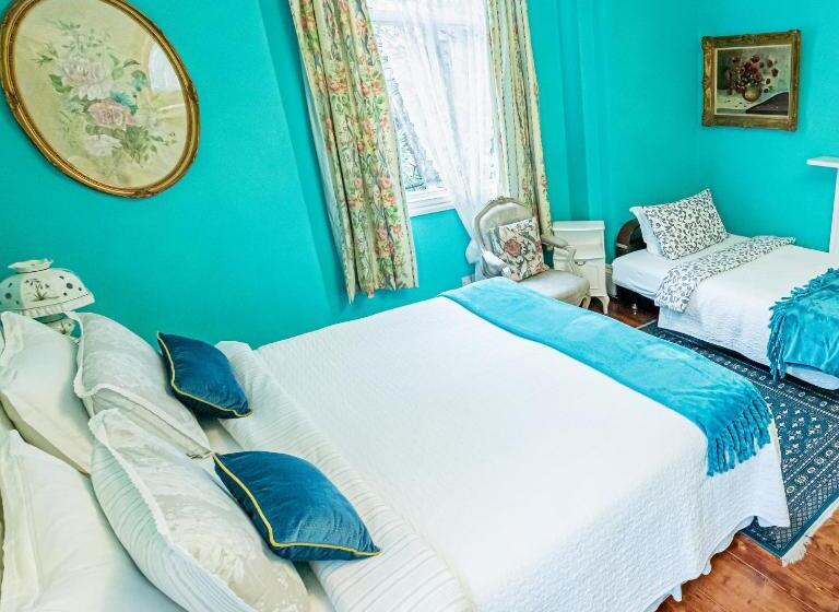 Трехместный Номер Классика, Dawson Place, Juliette's Bed And Breakfast