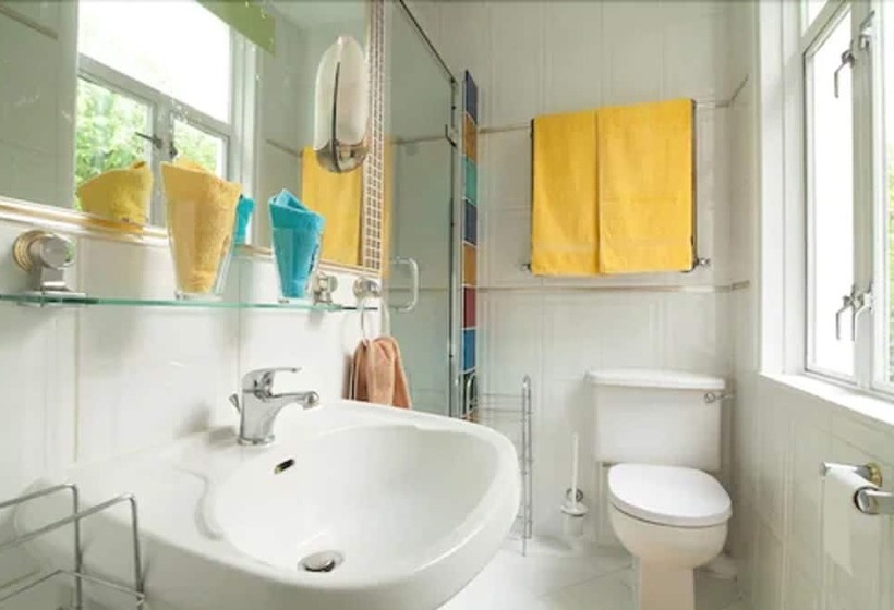 三人经典房间, Dawson Place, Juliette's Bed And Breakfast