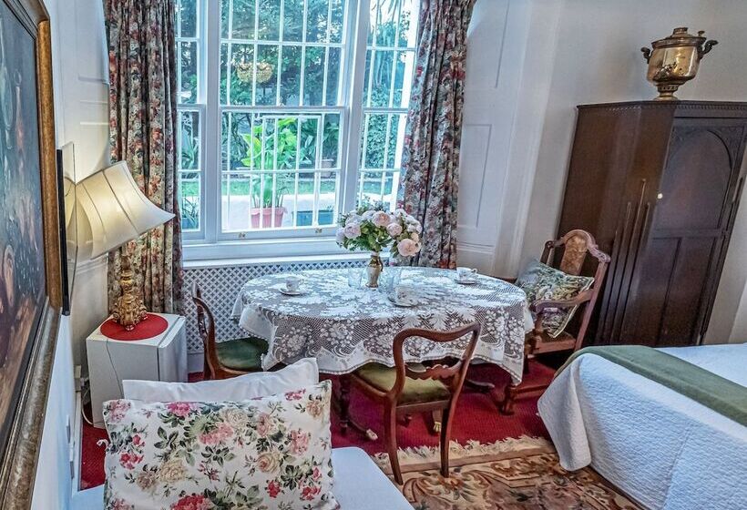Семейный Номер, Dawson Place, Juliette's Bed And Breakfast