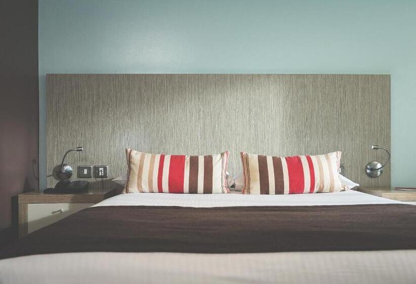 غرفة قياسية, County Arms