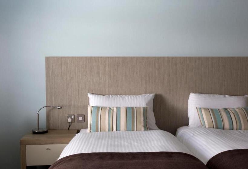 غرفة قياسية, County Arms