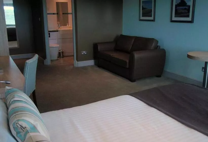 ファミリールーム, County Arms
