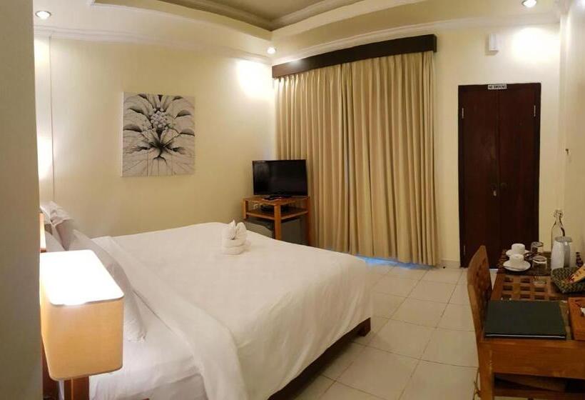 غرفة سوبيريور مطلّة علي البحر, Genggong