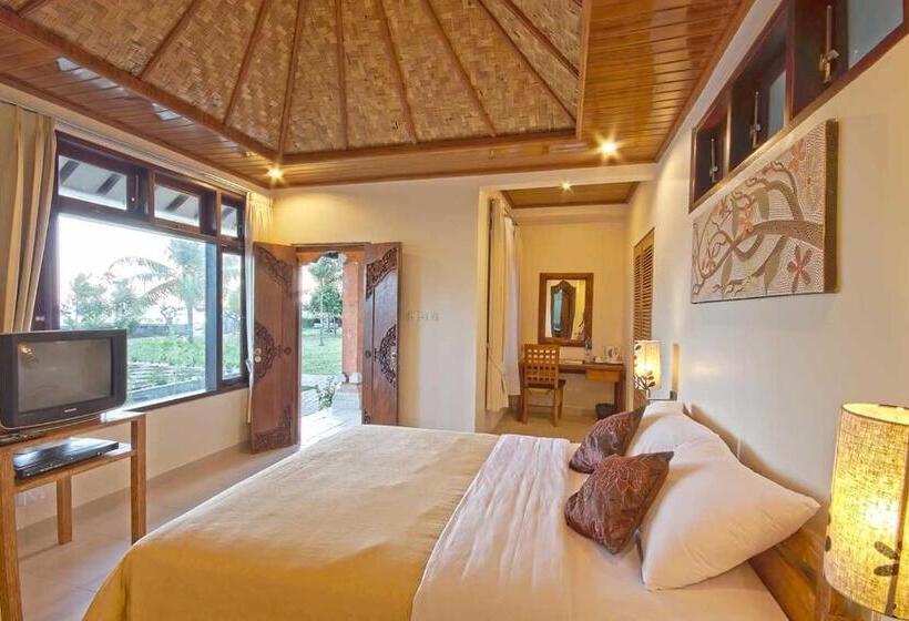 بنجلو قياسى مطل على البحر, Genggong