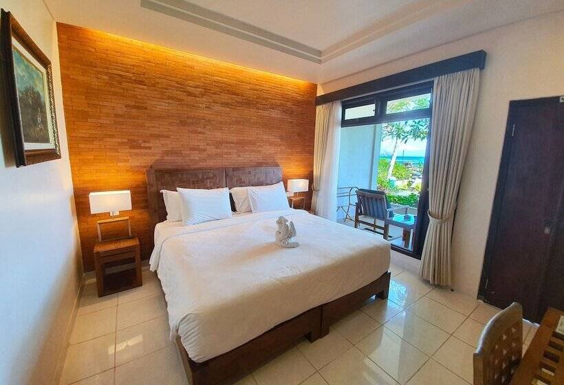 غرفة سوبيريور مطلّة علي البحر, Genggong