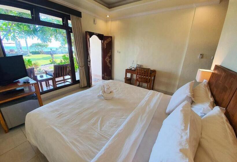 غرفة سوبيريور مطلّة علي البحر, Genggong